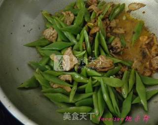 Stir-fried Pork with Lentils recipe