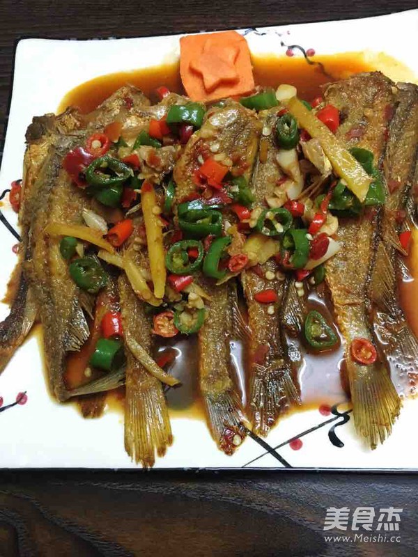 Braised Small Yellow Croaker recipe