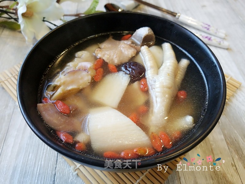 Yam Chicken Feet and Snail Soup recipe