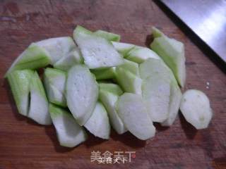 Salty Lean Pork Loofah Tofu Soup recipe