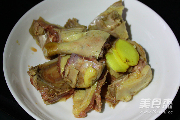 Stewed Duck with Polygonatum and Lily recipe