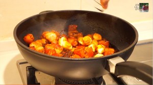 The Most Beautiful Braised Pork and Tiger Egg [mi Er Qiao's Seven-flavored Kitchen Episode 8] A Stew that is Not Only A Stomach But Also A Heart recipe