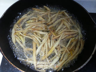 Refreshing and Refreshing-cold Enoki Mushroom and Day Lily recipe