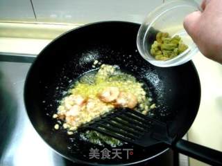 One of The Spinach Making Series "shrimp and Spinach Salad" recipe