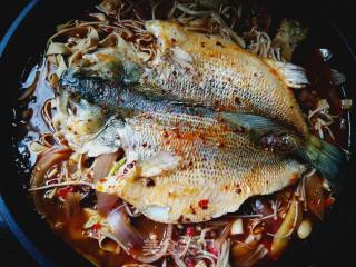 Home-cooked Fish in An Electric Baking Pan: Double Pepper Perch recipe