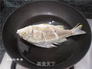 Pan-fried White Aunty Fish recipe