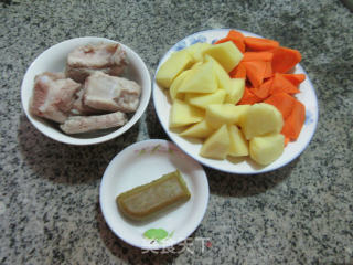 Curry Ribs with Carrots and Potatoes recipe