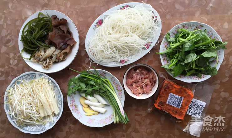 Hot Pot Rice Noodles recipe