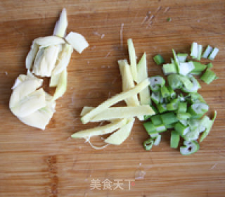 Iron Wok Taro Chicken recipe