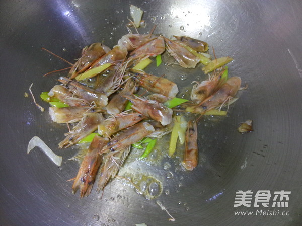 Braised Baby Dishes with Prawns recipe