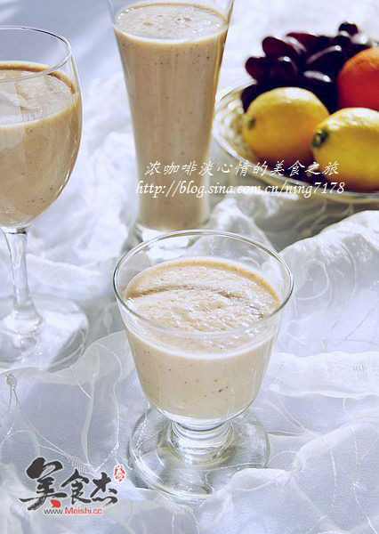 Banana Kiwi Milkshake recipe