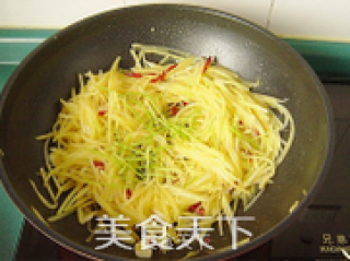 Hot and Sour Potato Shreds recipe