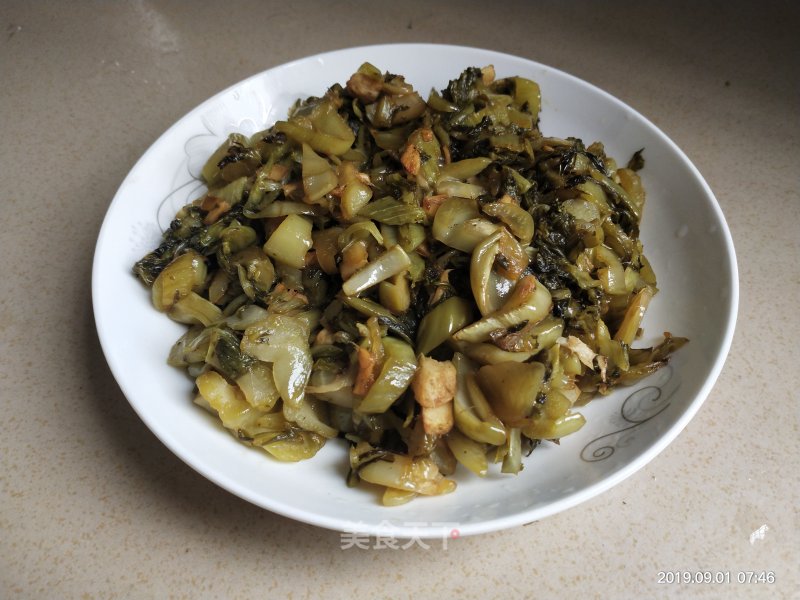 Home-style Fried Pickled Cabbage