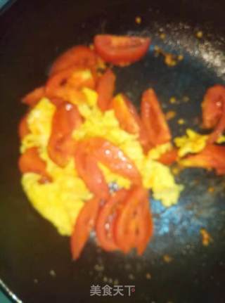 Scrambled Eggs with Tomatoes recipe