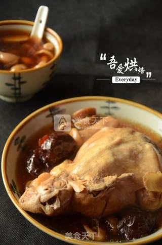 [healthy Soup] Nourishing Blood and Nourishing Deficiency——boletus Edulis Chicken Soup recipe