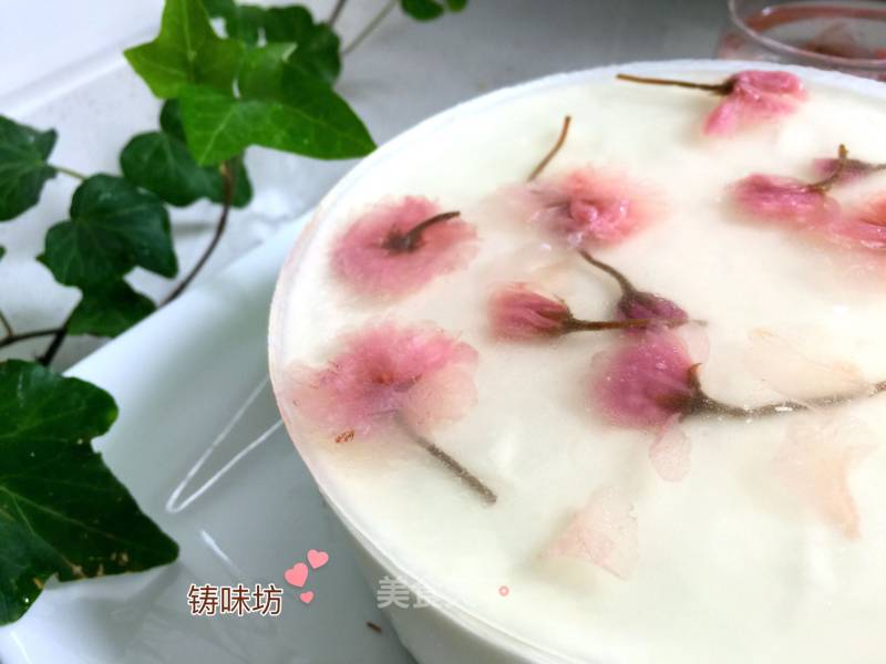 #aca烤明星大赛# to The Dying Spring [cherry Mousse Cake] recipe