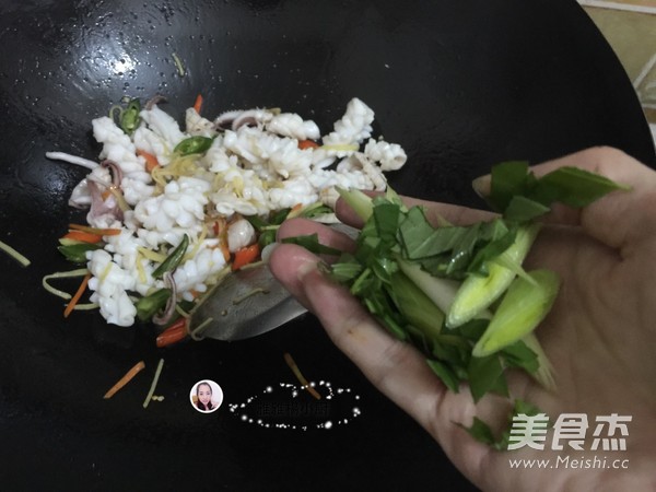 Stir Fried Squid Flower recipe