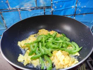 Bitter Gourd Fried Duck Eggs recipe