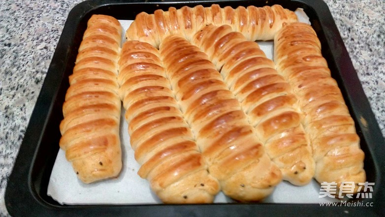 Caterpillar Bread recipe