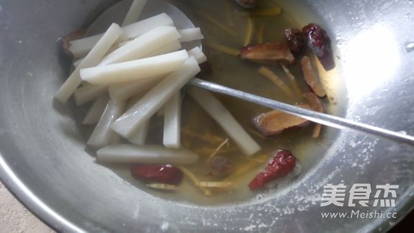 Two Pieces of Cakes Boiled in Ginger Syrup recipe