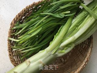 Stir-fried Lettuce with Leek recipe