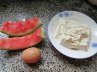 Tofu with Egg and Watermelon Peel recipe