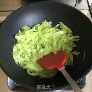 Stir-fried Lettuce with Leek recipe