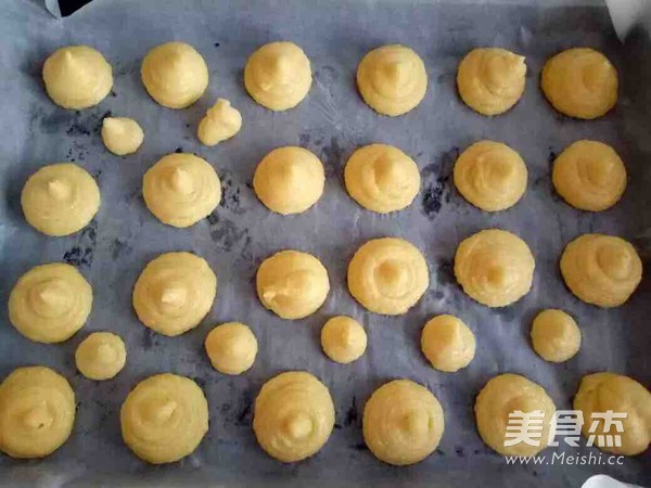 Lazy Making Meringue Puffs recipe