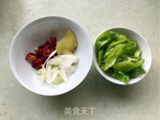 Yellow Braised Chicken recipe