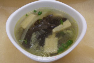 Cabbage Fungus Yuba Soup recipe