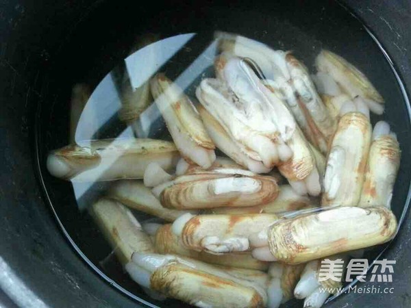 Taji Pot Hand-candied Vegetables & Salted Razor Clams recipe