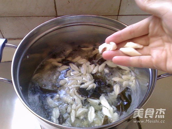 Cantonese White Fungus Syrup recipe