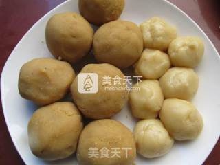 Orange Lotus Seed Paste Mooncakes recipe