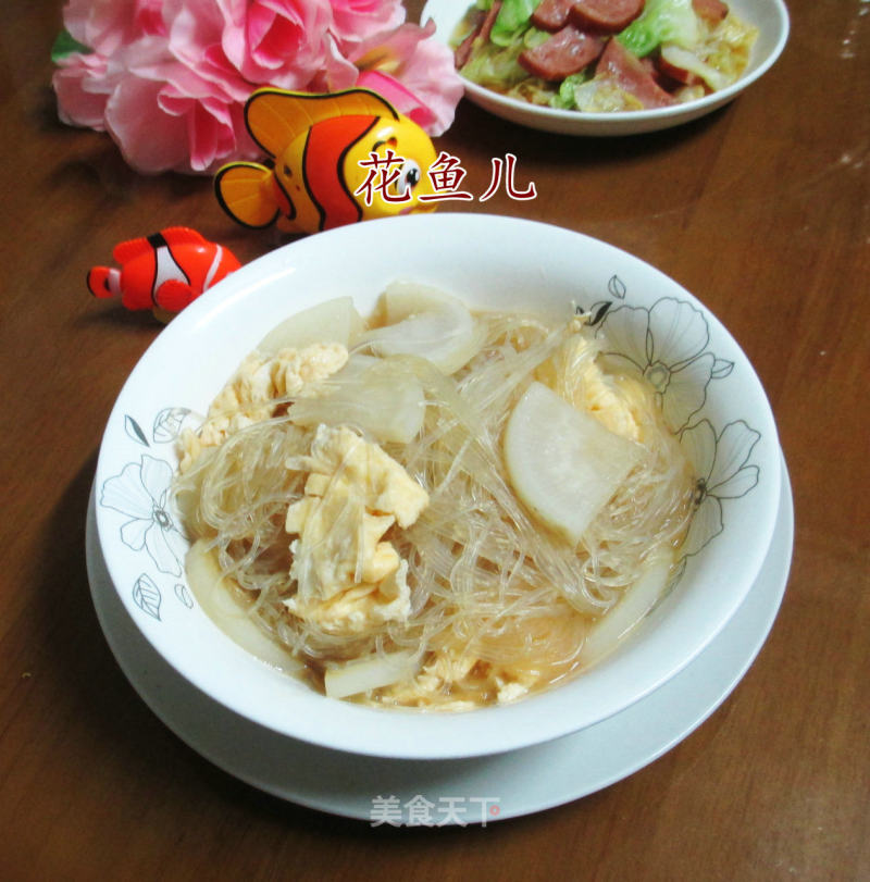 Boiled Vermicelli with Duck Egg and Radish recipe
