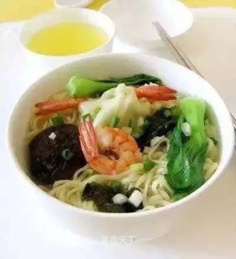 How to Make Instant Noodles-fresh Shrimp Wonton Noodles recipe