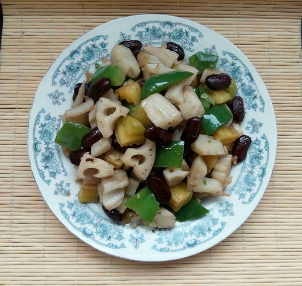 Stir-fried Lotus Root with Red Kidney Beans recipe