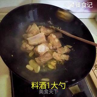 Auspicious Three Treasures-"cicada Pupa Quail Egg Braised Pork Ribs" recipe