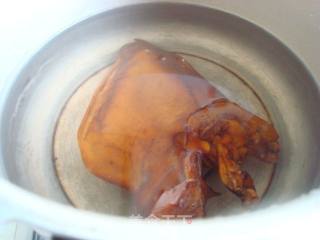 Stir-fried Bitter Gourd with Cured Pig Ears recipe
