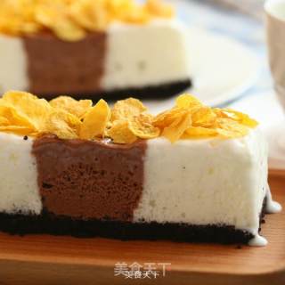 Two-color Ice Cream Cake recipe