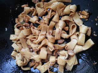 Stir-fried Tofu with Pork Belly and Red Pepper recipe