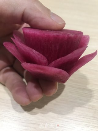 Teach You How to Carve Radish Flowers (straight Rose recipe