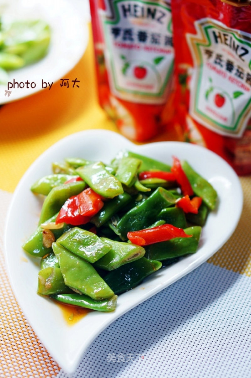 Stir-fried String Beans with Tomato Sauce recipe