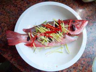 Steamed Red Snapper with Olive Horn recipe