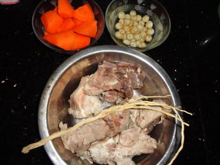 Pork Bone Carrot Soup recipe