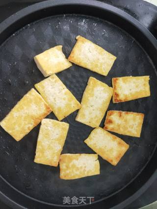 Stewed Tofu with Cabbage in Casserole recipe