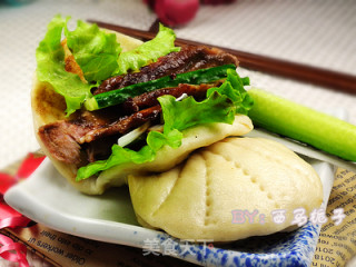 Roasted Duck and Lotus Leaf Cake Folder for Nourishing Yin in Autumn and Winter recipe