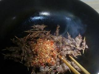 #快手懒人饭#spicy and Delicious Toothpick Beef recipe