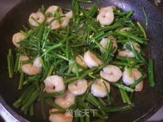 Stir-fried Chives with Shrimp recipe