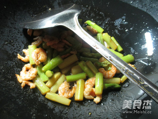 Kaiyang Fried Asparagus recipe