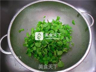 Stir-fried Pork with Mint recipe